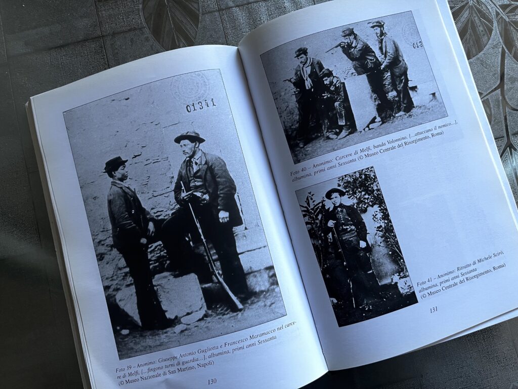 Scene di briganti, 'Da vicino e da lontano. Fotografi e fotografia in Lucania a cura di Ferdinando Mirizzi, Franco Angeli, 2010